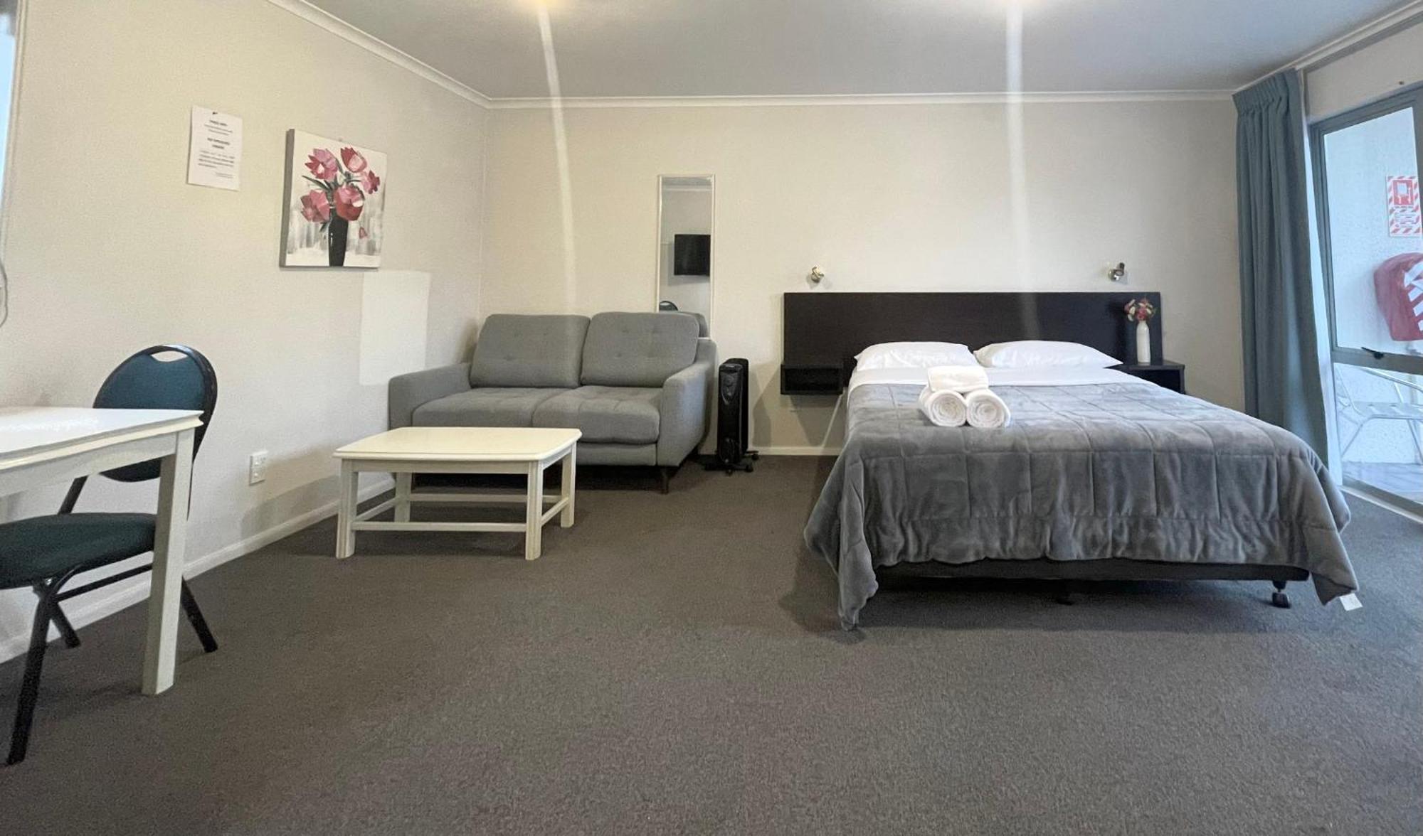 Alcala Motor Lodge Christchurch Exterior photo